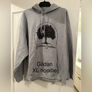 Salvador hoodie. Gildan brand. XL.